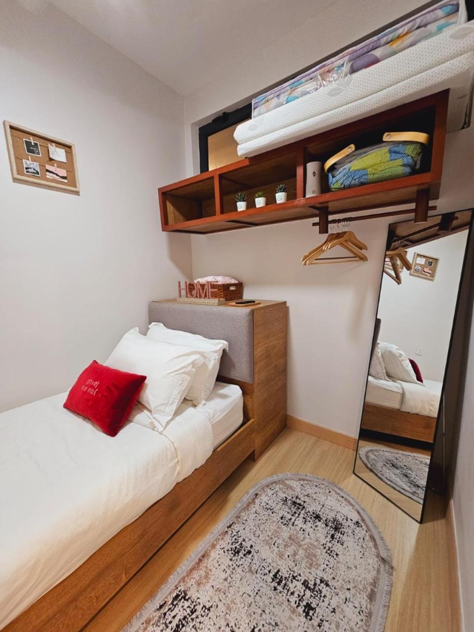 Timurbay By Irish Studio Suite Seaview Wifi Netflix Куантан Екстериор снимка